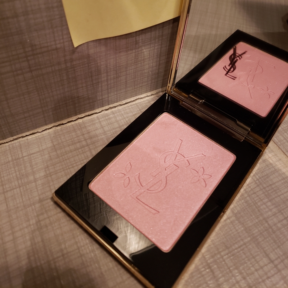 new YSL Mon Paris Fleur highlight